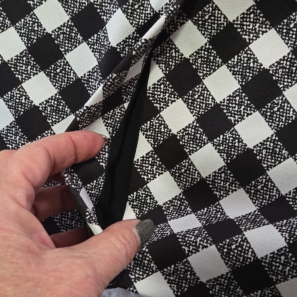 Michael Kors Black and White Checkered Pencil Skirt Ladies Size 12 Never Worn - Picture 6 of 10